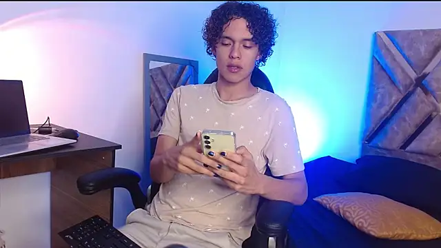 nickolas moon online show from February 26, 3:41 pm