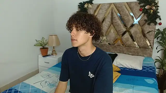 nickolas moon online show from December 15, 10:15 pm