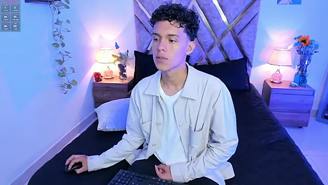 nickolas moon online show from September 25, 2:16 pm