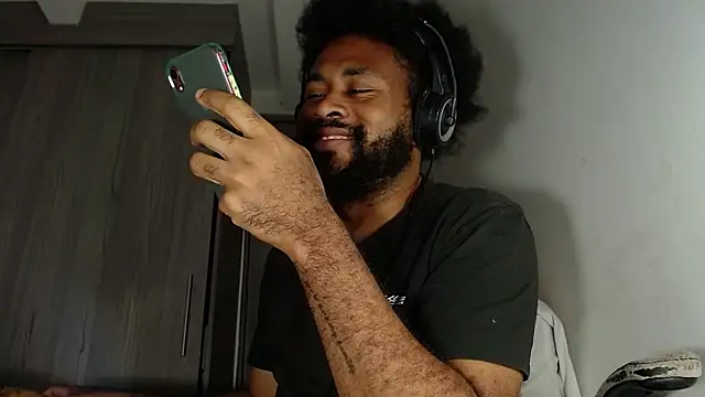 KaelMoreau online show from March 16, 3:58 am