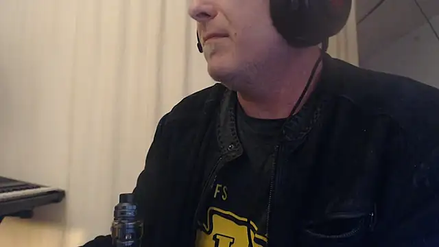 BrisonChase online show from March 3, 4:23 am
