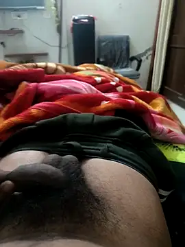 arshvir133 online show from December 3, 6:14 pm