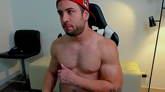 dafboy1 online show from November 25, 8:27 am