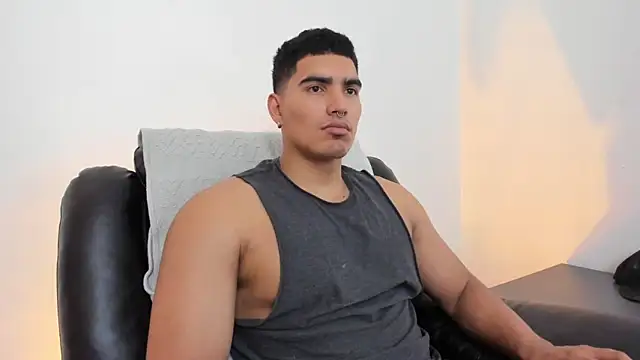 JamesGraay online show from March 19, 6:23 pm