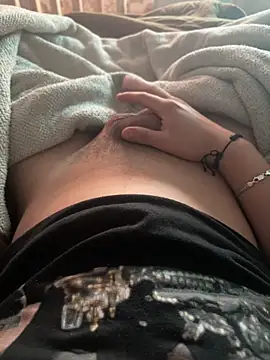 josle24 online show from September 27, 3:43 pm