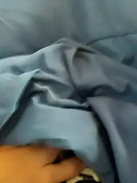 damianloki online show from April 28, 1:38 pm