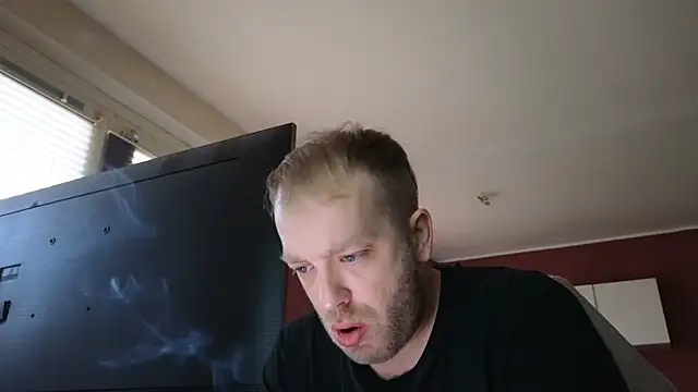 Henner33 online show from March 12, 11:07 am