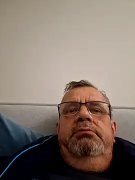 axecoman60 online show from February 21, 5:31 pm