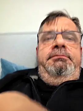 axecoman60 online show from February 15, 5:32 pm