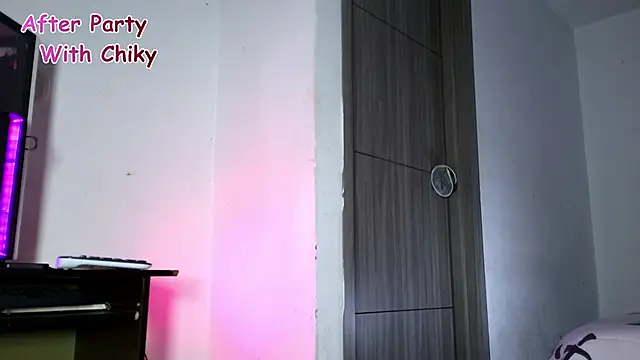 chiky 05 online show from April 21, 11:11 pm