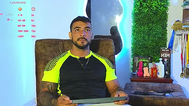 ERIC HARRISON online show from January 4, 12:16 am