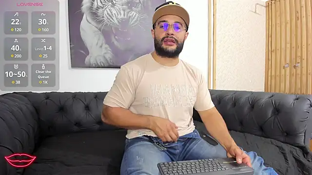 Luke  09 online show from February 26, 11:52 am