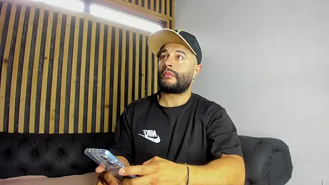 Luke  09 online show from December 13, 12:50 pm