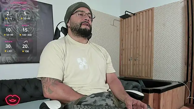 Luke  09 online show from February 19, 12:00 pm