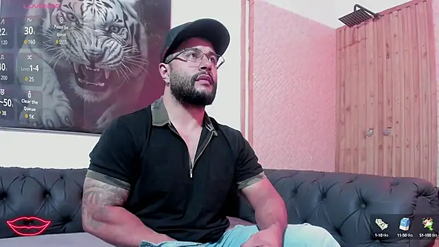 Luke  09 online show from February 14, 11:53 am