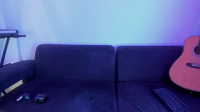 Henrikk senn online show from November 24, 1:28 am