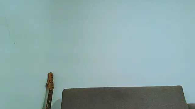 thomas gun online show from April 12, 8:10 pm