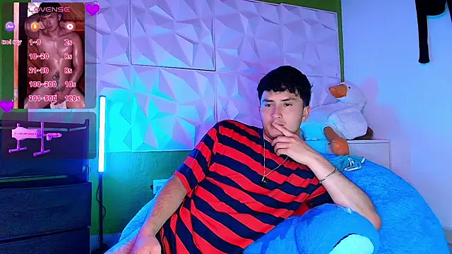 santyago taylor online show from October 23, 7:50 pm