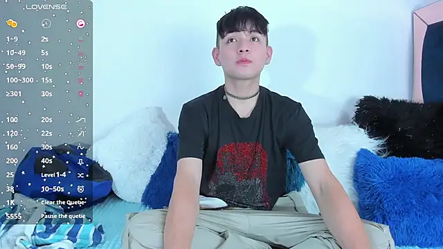 Snapshot of Bragam_Stiven chatting on February 11, 11:12 pm Bragam Stiven online show from February 11, 11:12 pm