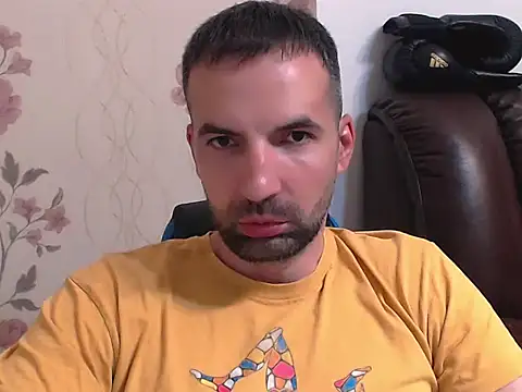 Leo 1617 online show from June 26, 8:00 pm