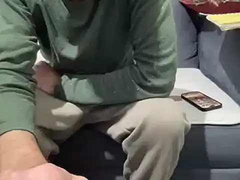 4small4inchlol online show from January 9, 6:26 pm