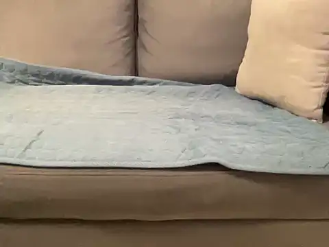 4small4inchlol online show from October 4, 12:05 am