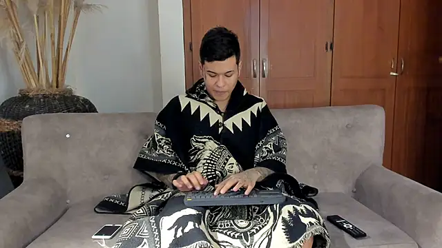 jamesinked  online show from December 15, 5:43 pm