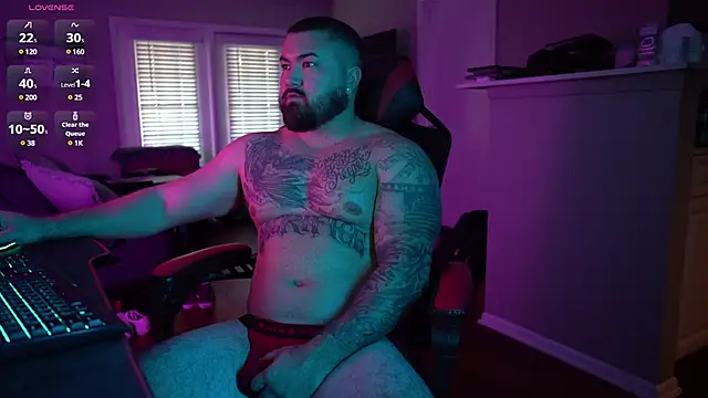 B The Creator X online show from December 19, 9:17 pm