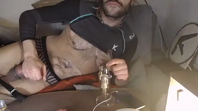 P4RtYBOII92 online show from February 10, 12:21 pm