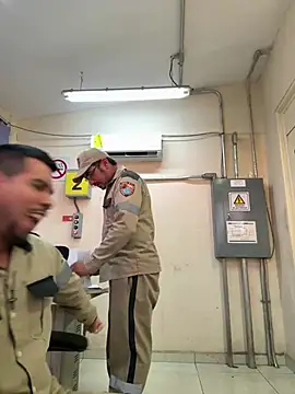 EnriquePersian197 online show from March 18, 12:19 am