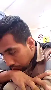 EnriquePersian197 online show from December 5, 10:45 pm