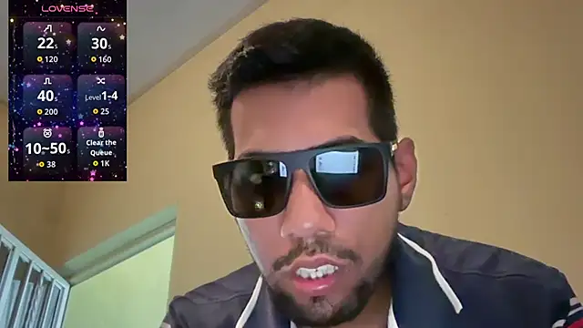 EnriquePersian197 online show from October 7, 6:56 pm