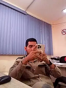 EnriquePersian197 online show from January 2, 3:40 pm