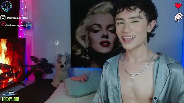 maxiy 001 online show from April 10, 6:37 pm