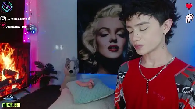 maxiy 001 online show from March 28, 3:56 pm