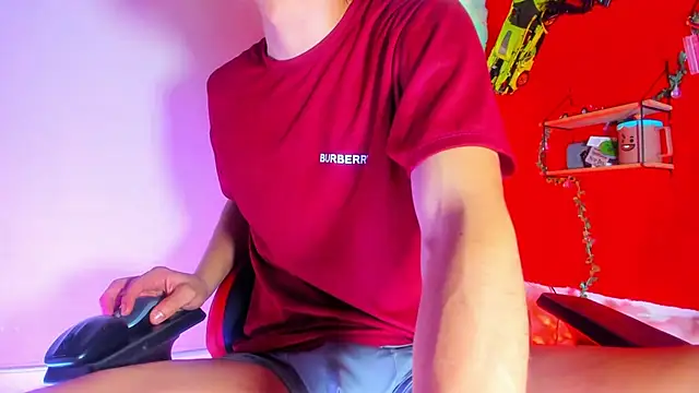 LilOwen  online show from April 15, 7:58 pm