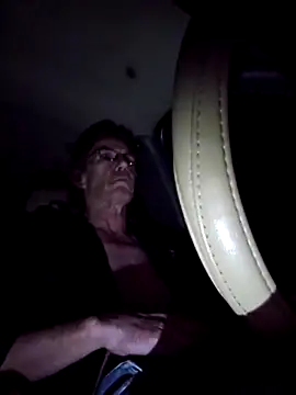 coolbrease10 online show from November 29, 12:45 am