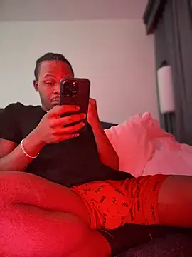 MobyDxck online show from February 9, 12:30 pm