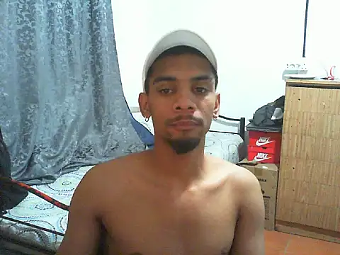 29YOURZ 28  online show from November 13, 5:50 pm