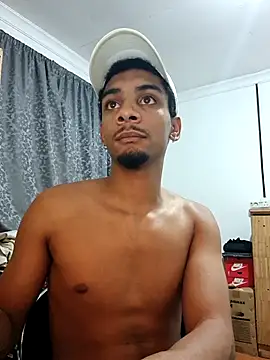 29YOURZ 28  online show from October 22, 7:16 pm