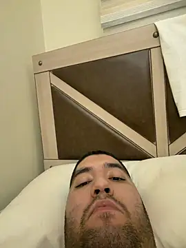 31cektirenbatuu online show from February 20, 10:22 pm