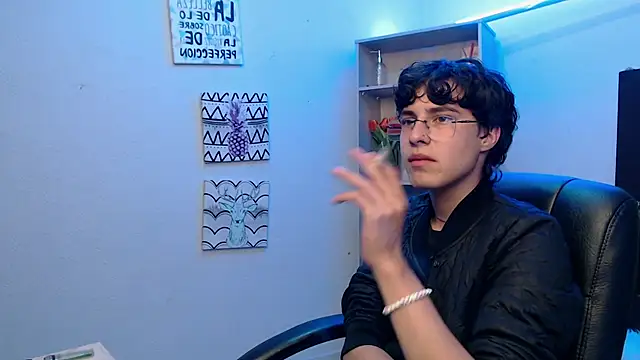 Snapshot of Jeam_hot chatting on February 6, 9:28 pm Jeam hot online show from February 6, 9:28 pm
