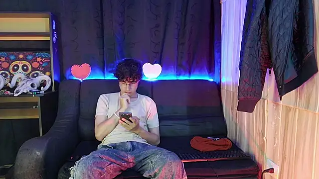 Snapshot of Jeam_hot chatting on February 15, 9:28 pm Jeam hot online show from February 15, 9:28 pm