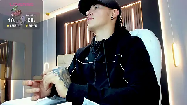 Lobo 17  online show from February 22, 6:37 am