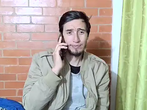 johan70sexy online show from May 31, 1:28 am