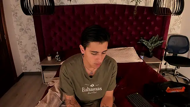 Snapshot of Andy_Joy_ chatting on October 20, 11:14 am Andy Joy online show from October 20, 11:14 am