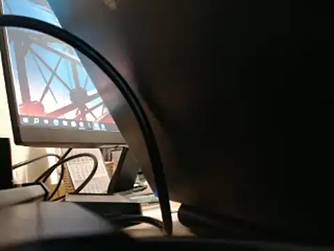 steelwings1976 online show from December 15, 11:02 pm