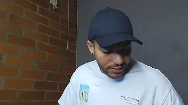 Leandro valenzuela online show from March 19, 12:25 am