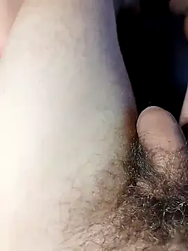 Snapshot of Crazzy_Maiky chatting on December 31, 12:46 pm Crazzy Maiky online show from December 31, 12:46 pm