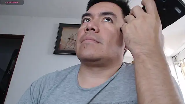 Jhonatan Morales S online show from February 2, 4:59 pm